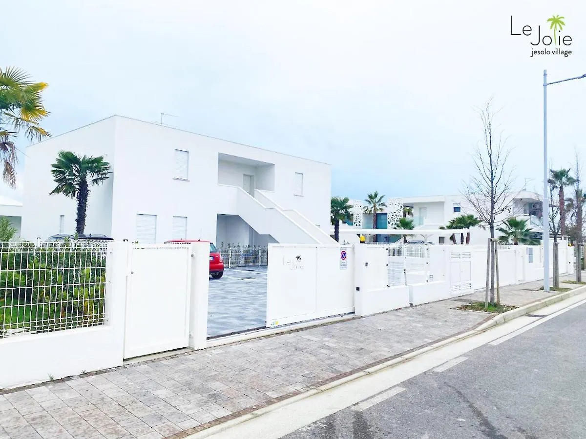 Апартаменты Lejolie Jesolo Village